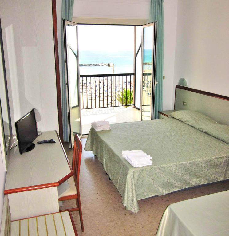 Tourist Residence San Benedetto del Tronto Rum bild