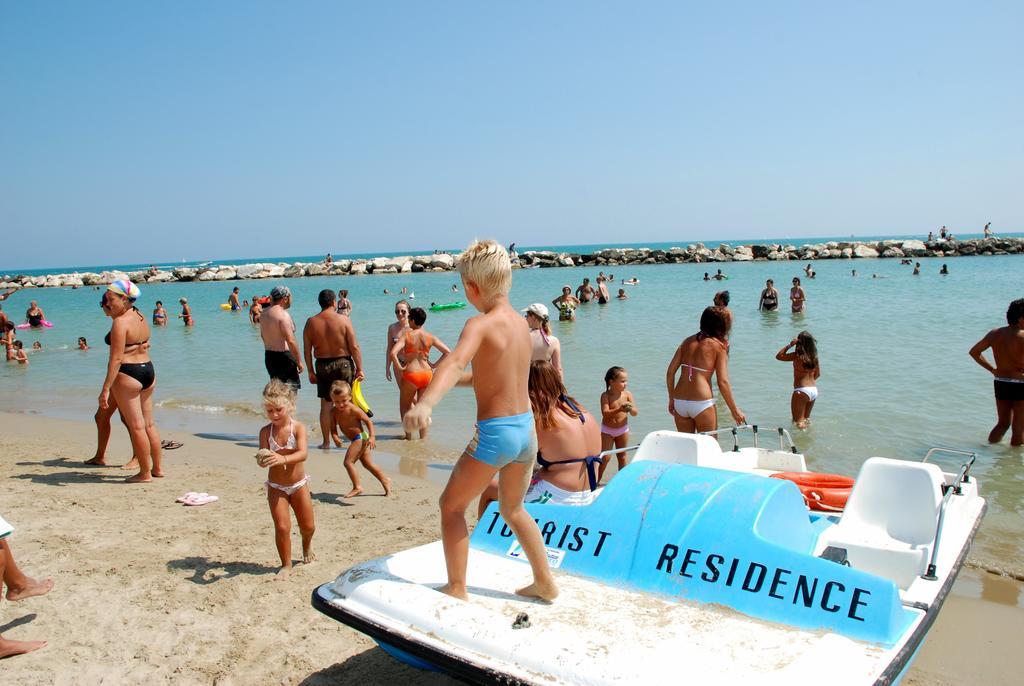 Tourist Residence San Benedetto del Tronto Exteriör bild