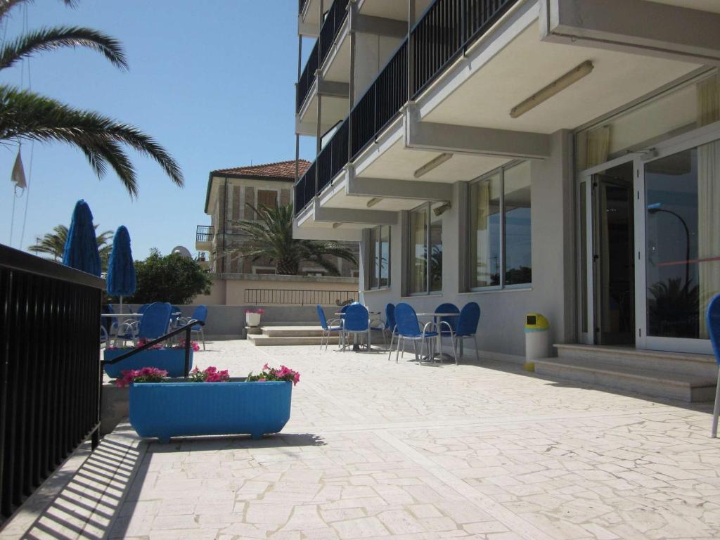 Tourist Residence San Benedetto del Tronto Exteriör bild