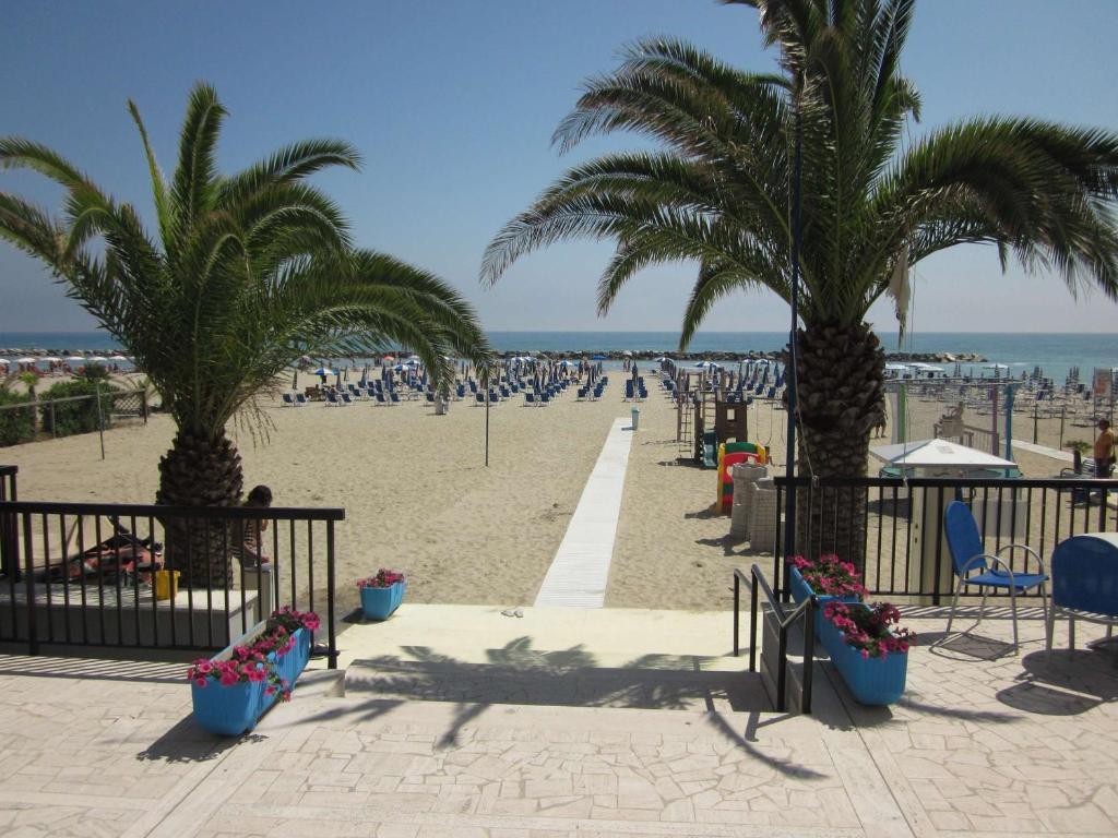 Tourist Residence San Benedetto del Tronto Exteriör bild